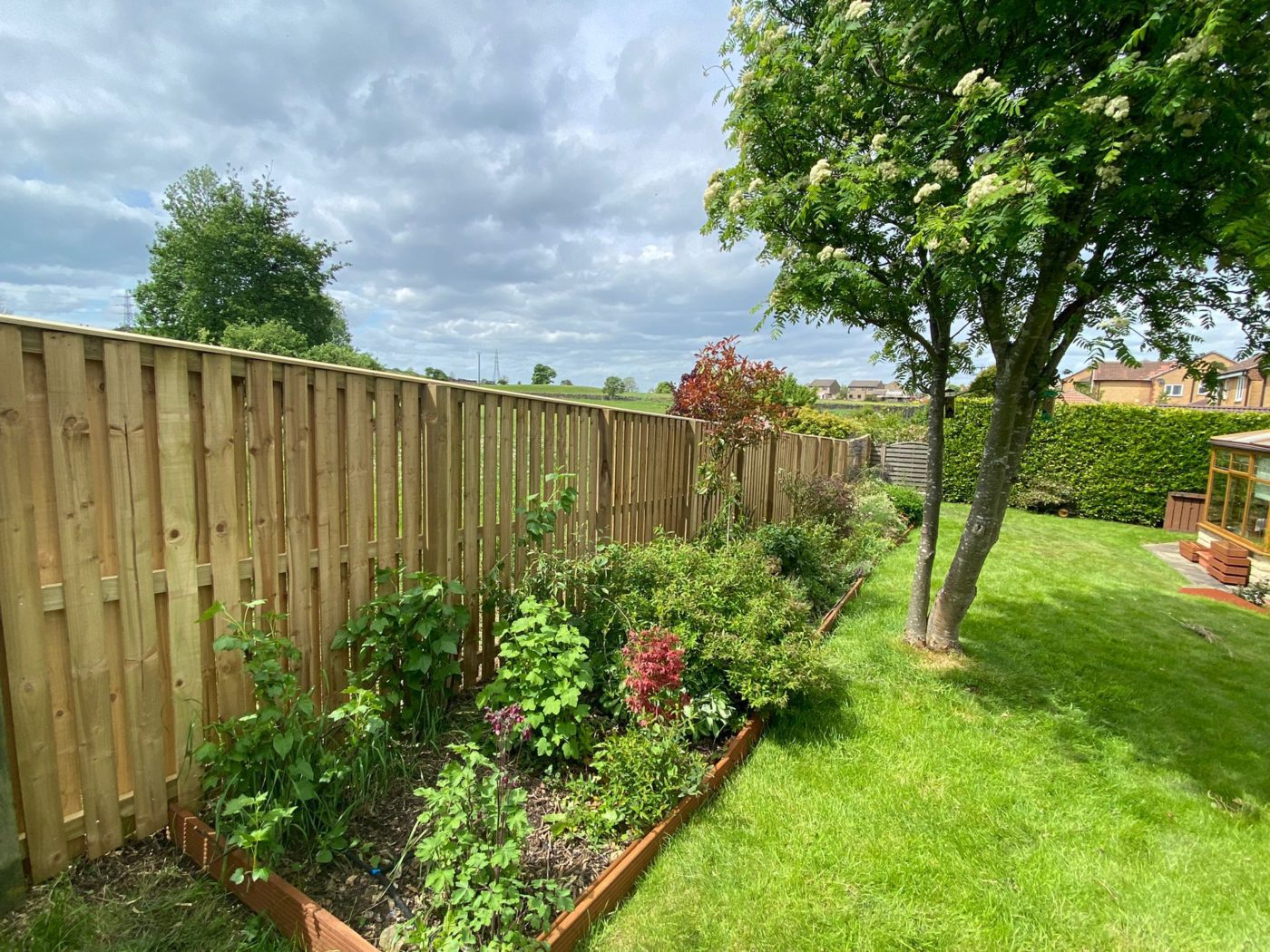 Garden Fencing in Leeds & Bradford Airedale Fencing Ltd Airedale