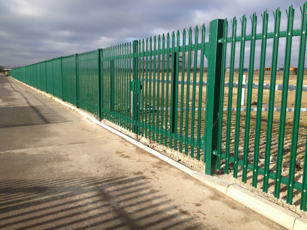 palisade fencing green ral6005