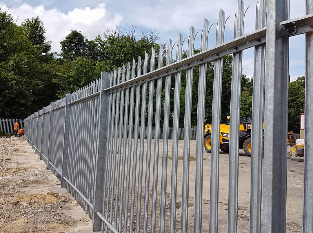 perimeter palisade fencing