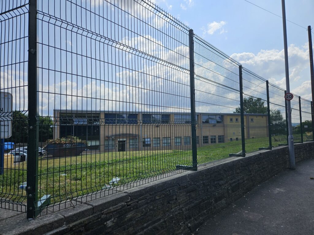 mesh fencing school otley